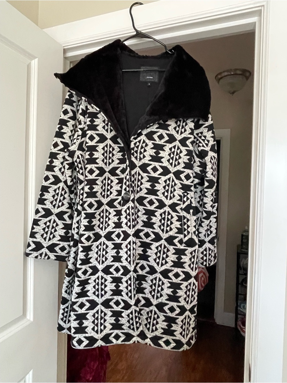 Steve Madden Black and White Patterned Trench Coat with Faux Fur Collar